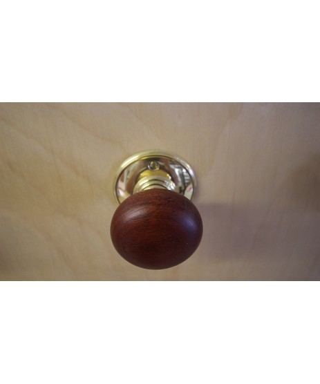 Carlisle Brass Walnut Wooden Door Knob on Polished Brass (DK32WWPB)